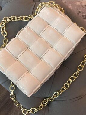 Woven Icy Suede Off White Crossbody Bag with Gold Chain